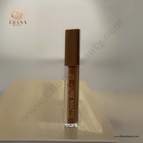 رژلب مایع گلدن رز، مناسب برای آرایش‌های حرفه‌ای و روزانه با جلوه‌ای مات و ماندگار